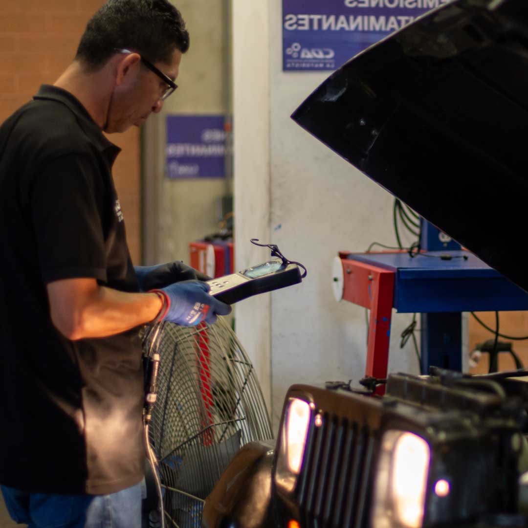 Centro Automotriz La Mayorista - Servicio revision luces